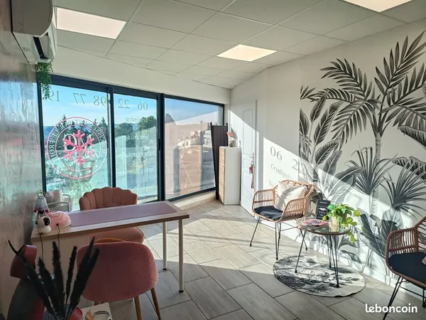 Fonds de commerce 50 m² LA FARE LES OLIVIERS 