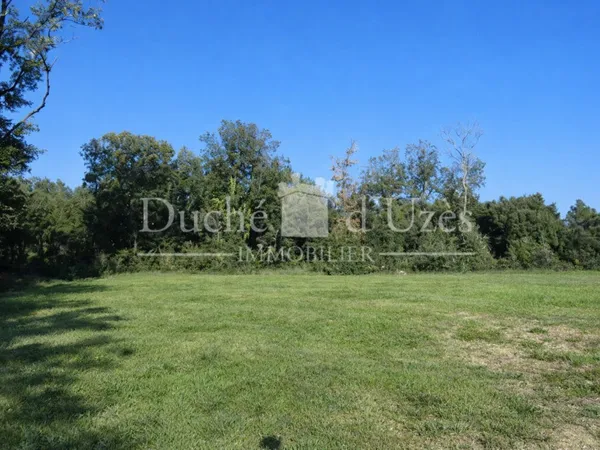 Terrain constructible 542 m² 