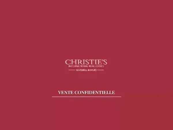 Vente confidentielle - Bâtisse familiale historique rénovée 