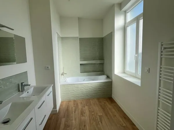 Loue maison rénovée 
