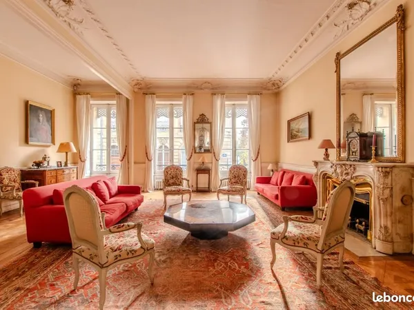 Appartement 8 pièces 280 m² 