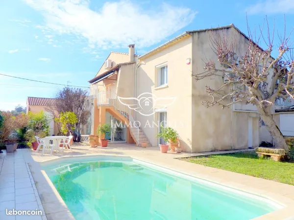Maison 5 pièces 160 m² 