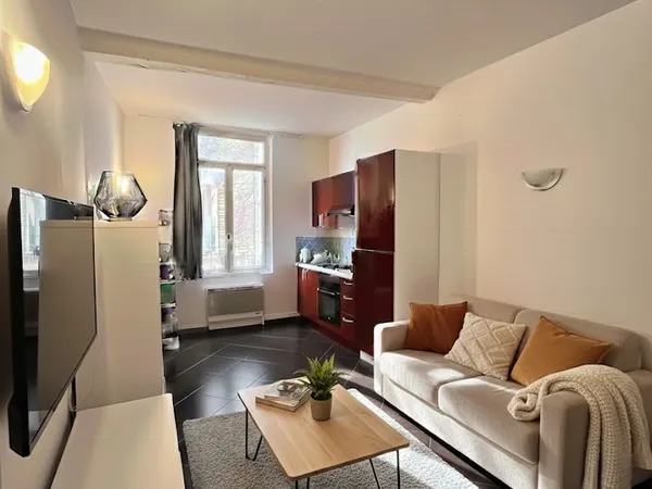Studio 1 pièce 22 m² 