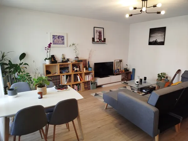 Appartement T2 meublé avec parking et terrasse 