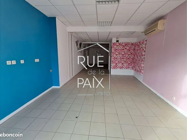 Local commercial 66 m² BRESSSUIRE 