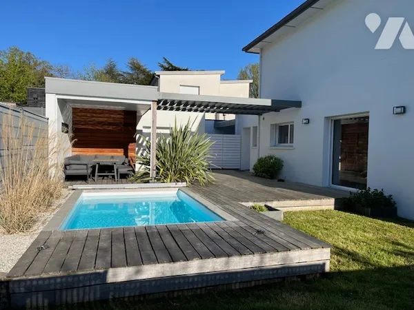 Maison 3 pièces 135 m² 