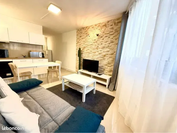 T2 meublé avec garage 