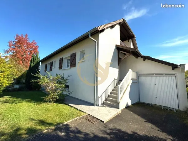 Maison 8 pièces 178 m² 