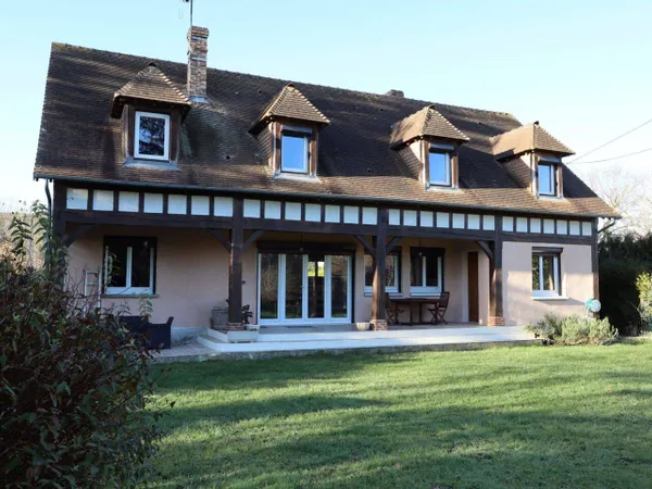 Villa 5 pièces 151 m² 