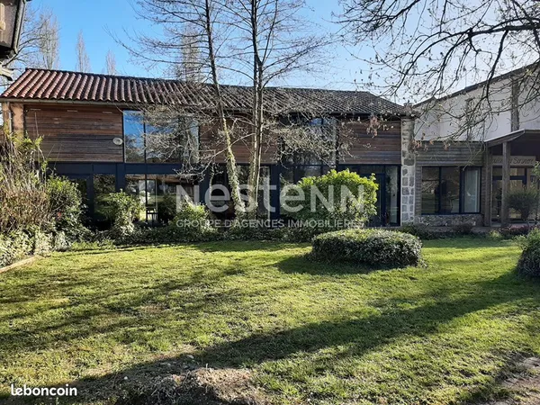 Maison 21 pièces 638 m² 