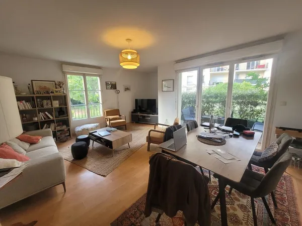 BORDEAUX Haussmann - 3 pièces 72m2 avec terrasse et parking 