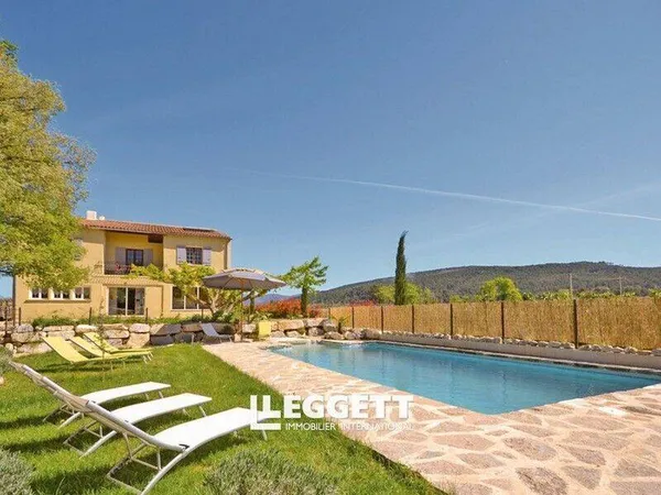 Maison 9 pièces 278 m² 