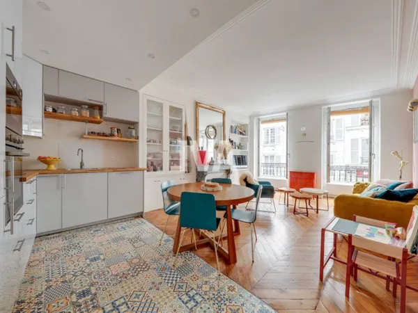 Vends appartement rénové aux charmes de l'ancien 