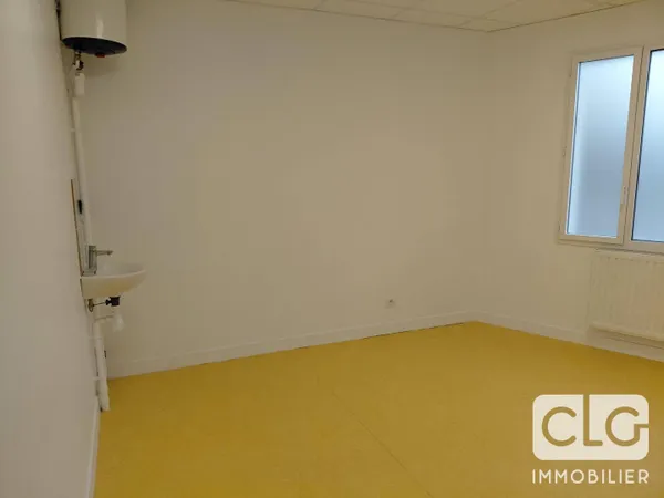 Local d'activité 14 m² 