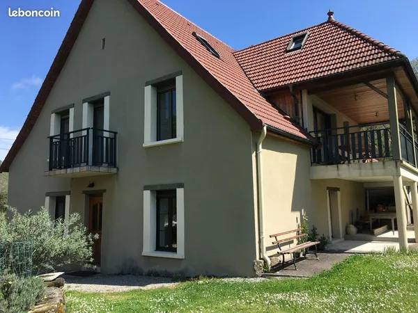 Maison 256 m² Bort-les-Orgues 