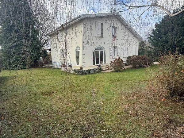 Maison 7 pièces 180 m² 