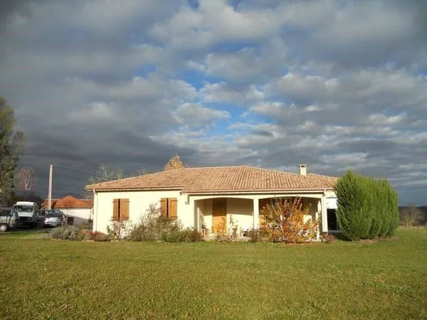 Maison de plain-pied 4 pièces 127 m² 