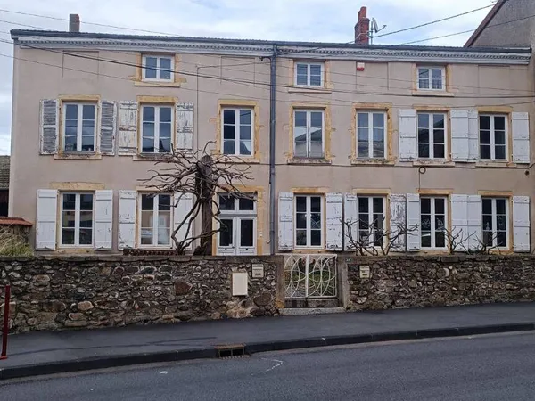 Maison 7 pièces 300 m² 