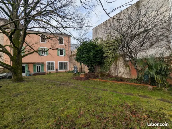 Maison 7 pièces 205 m² 