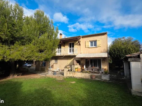 Propriété 6 pièces 164 m² 