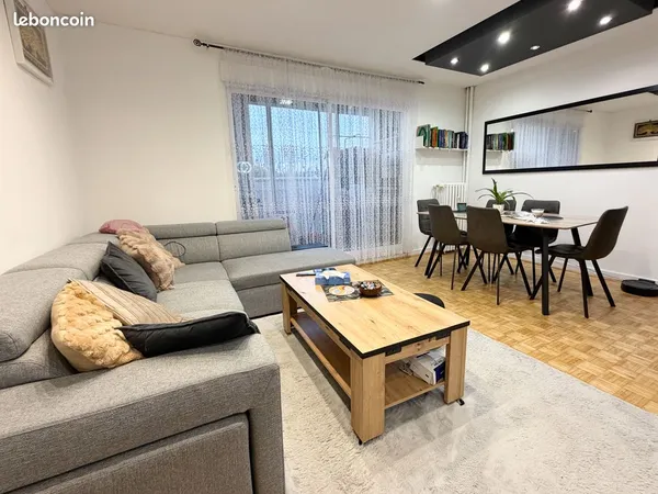 Appartement - Garage, balcon, 3 chambres 