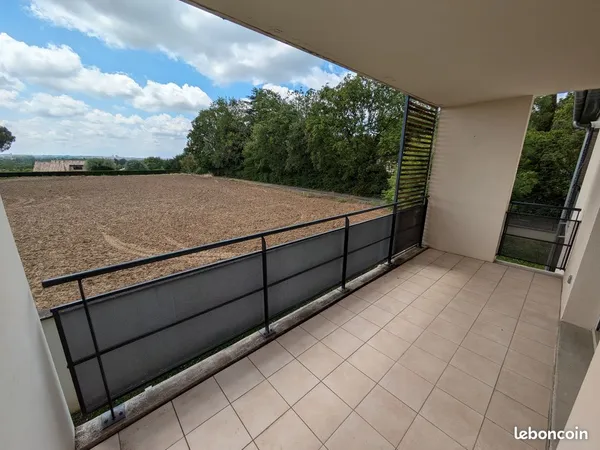 Appartement T3 Terrasse et 2 parkings - 63 m2 SAINT-JEAN 