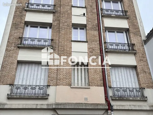 A VENDRE ASNIERES - STUDIO 21 m2 AVEC COURETTE 11m2 +CAVE - 