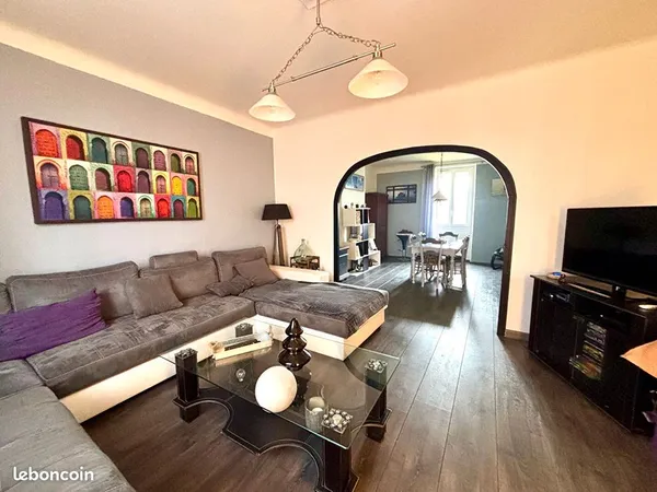 Maison 6 pièces 192 m² 