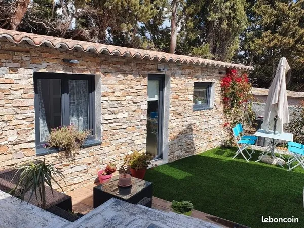 Studio tout équipé en plein coeur de Portissol (tout à pied) 