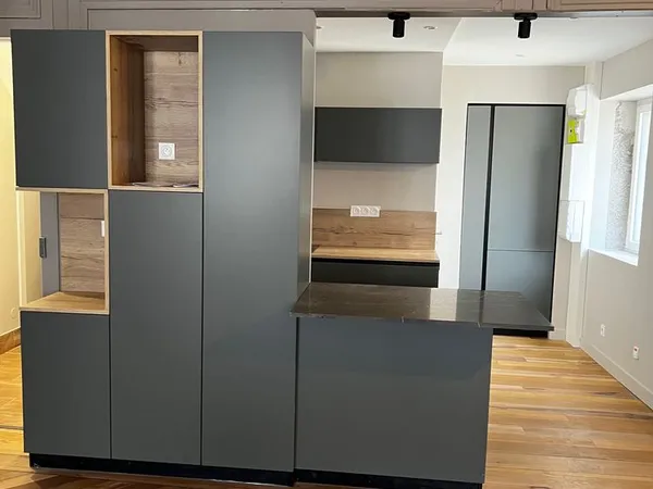 Duplex entièrement renove 