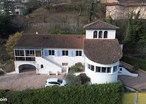 Maison 7 pièces 346 m² 