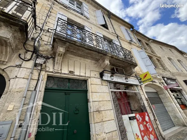Local commercial 157 m² 