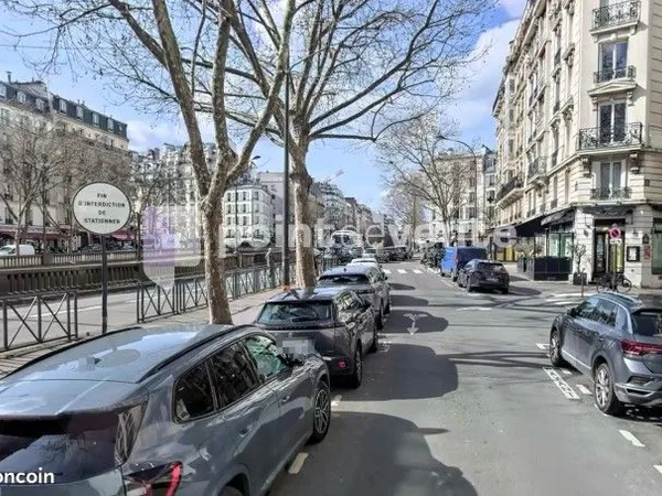 Local commercial 328 m² 