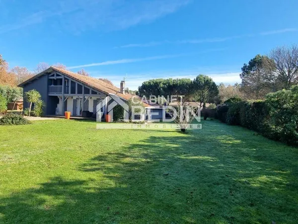 Maison 6 pièces 185 m² 