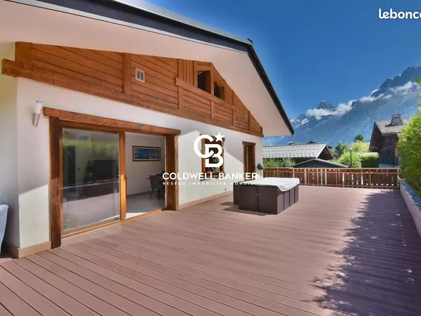 Chalet 8 pièces 250 m² 