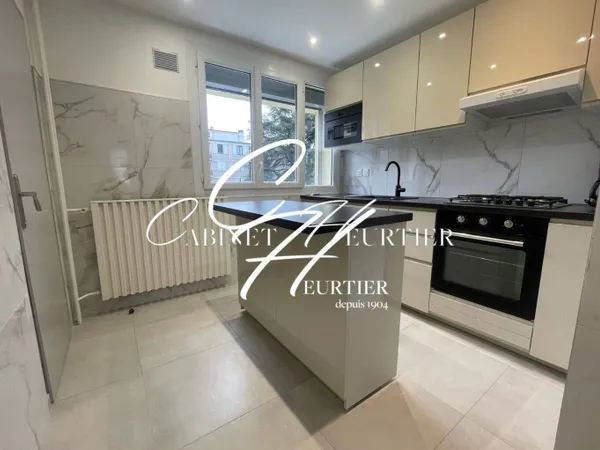 Appartement 4 pièces 79 m² 