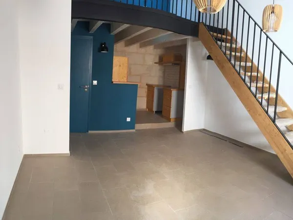 Studio 1 pièce 33 m² 