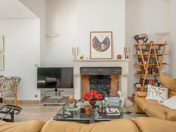 L'Élégance Architecturale Maison d'architecte Nimes 5 pièce(s) 182.8 m2 