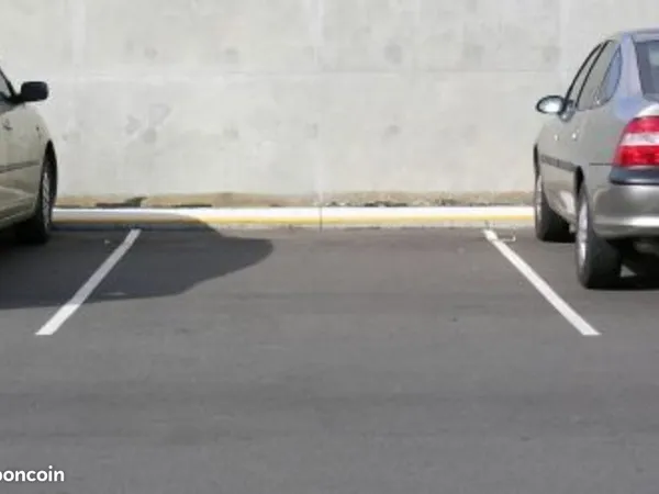 Parking/box 8 m² - Barrière de Pessac 