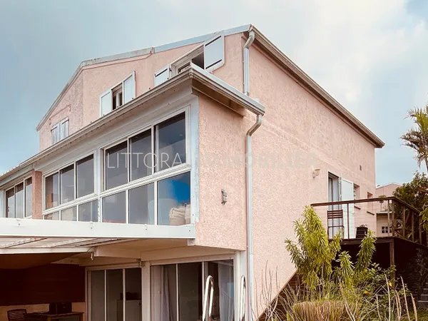 Maison T5 de 121.26 m2 - LA MONTAGNE 