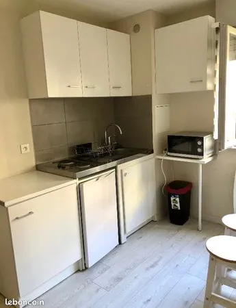 Appartement 1 pièce 16 m² 