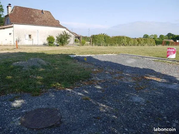 Terrain 1092 m² 