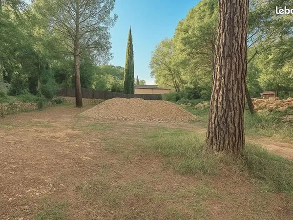 Terrain 1 008 m² Camps La Source 
