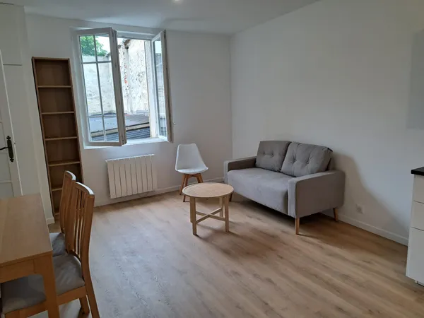 Loue appartement 55m² centre-ville Fontainebleau 
