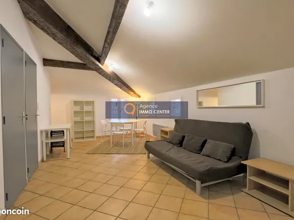 Studio 1 pièce 31 m² 