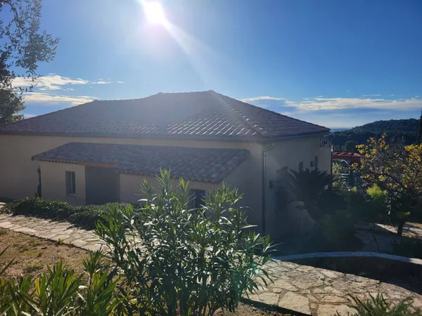 Villa 5 pièces 143 m² 