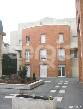 Appartement 1 pièce 33 m² 