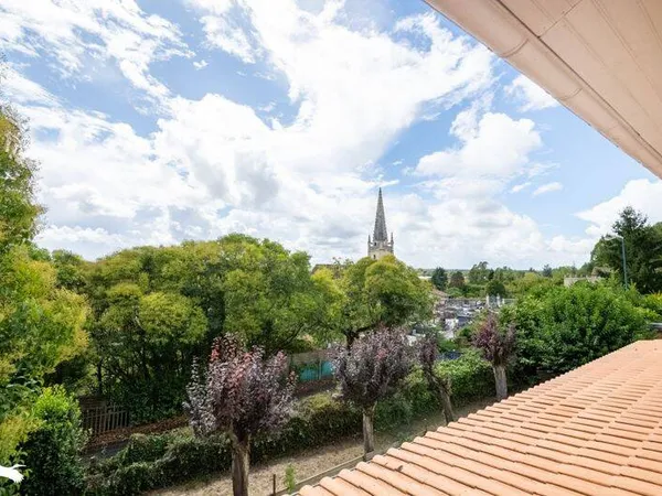 Maison 7 pièces 200 m² 