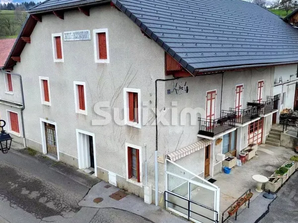 Maison 18 pièces 400 m² 
