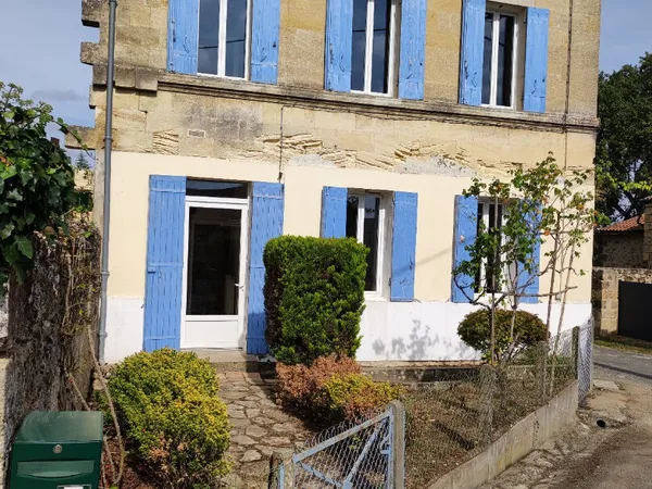 Maison Saint Philippe D Aiguille 4 pièce(s) 105 m2 